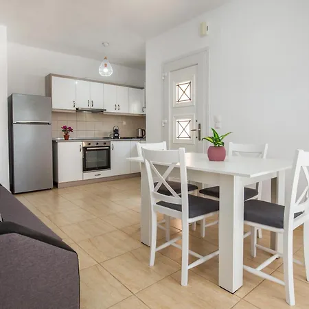 House Litsa 2 In * Ποτός