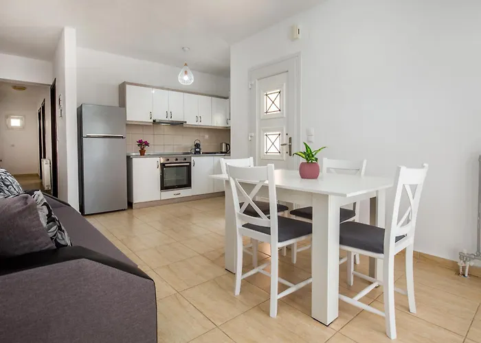 House Litsa 2 In * 波托什